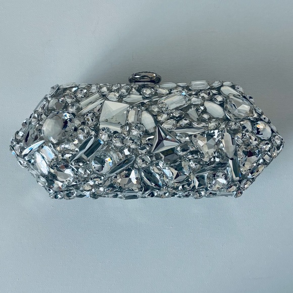 CACHÉ | Crystal Clutch - Picture 1 of 12